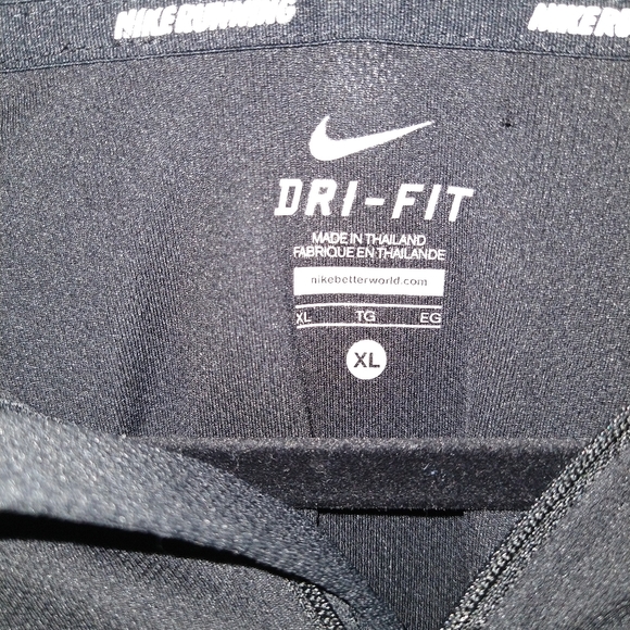 Nike DRI Fit Running Shirt - Picture 3 of 3